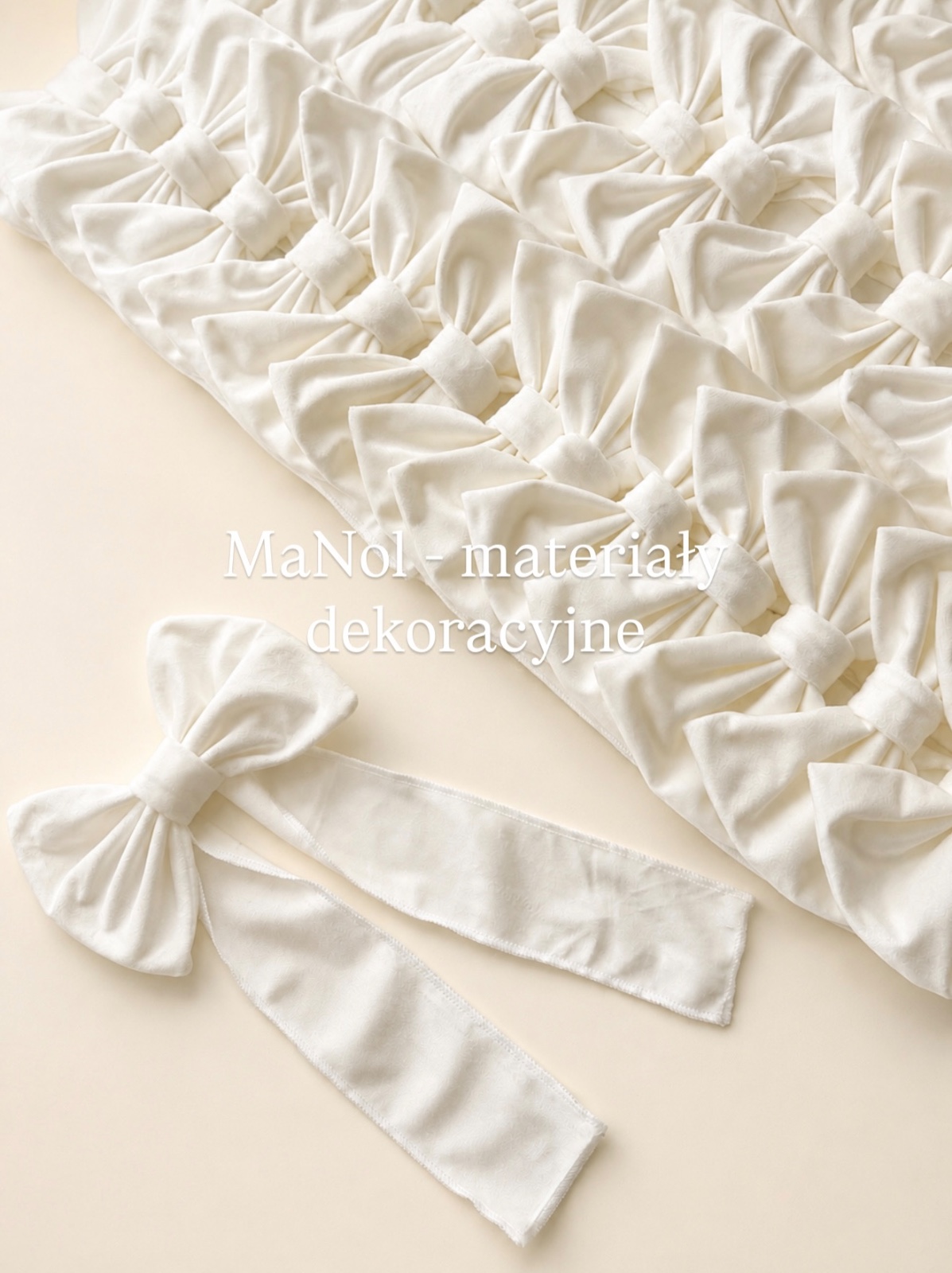 Kokarda mini velvet - biała — kokarda na wesele, Velvet, Biały — galeria MaNol — zdjęcie 2