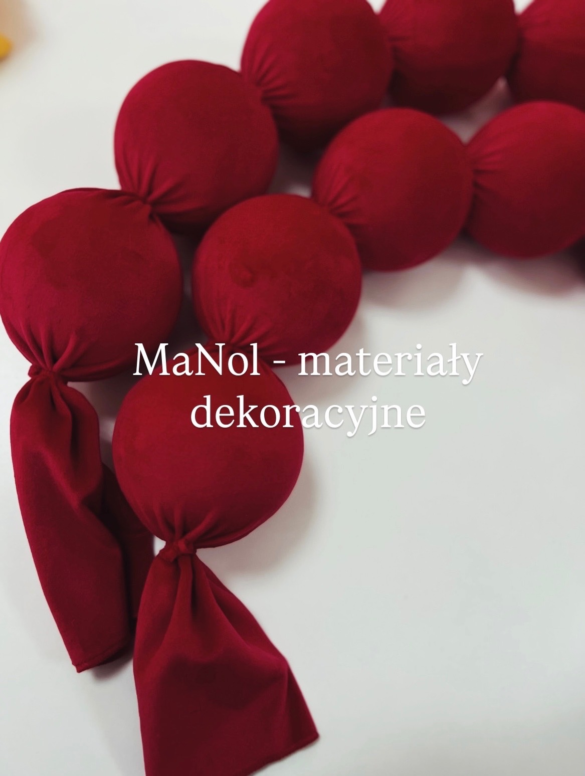 Korale dekoracyjne velvet - czerwony — korale na wesele, Velvet, Czerwony — galeria MaNol
